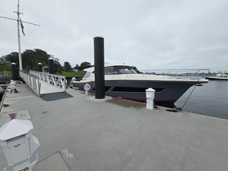 Slide: The Image of Riviera 505 SUV 2022 - 74