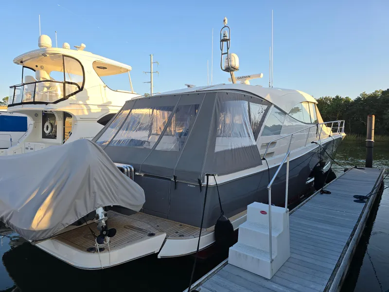 Slide: The Image of Riviera 505 SUV 2022 - 75