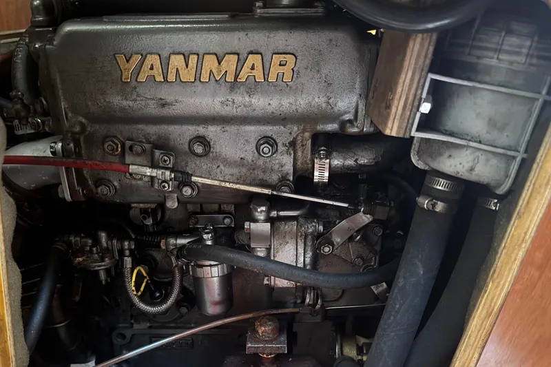 Slide: The Image of Yanmar engine in a 1998 Beneteau Oceanis 352 sailboat, detailed view. - 36