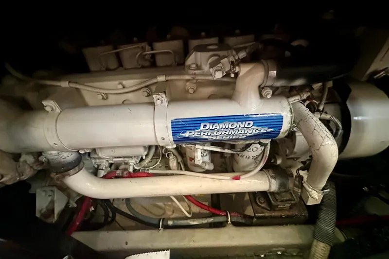 Slide: The Image of Engine of 2005 Meridian 459 Motoryacht, Diamond Performance Series label visible. - 36