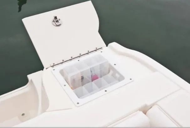 Slide: The Image of Boston Whaler 220 Outrage 2014 - 12