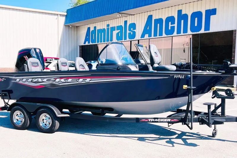 The Image of 2024 Tracker Targa V-18 Combo boat displayed at Admirals Anchor dealership. - 0