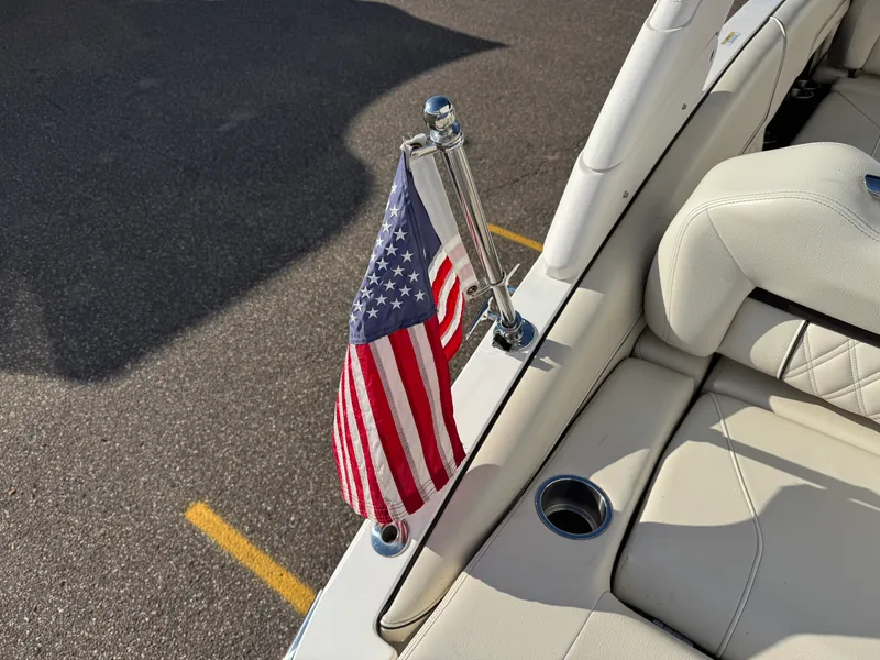 Slide: The Image of Regal LS6 2023 - 10