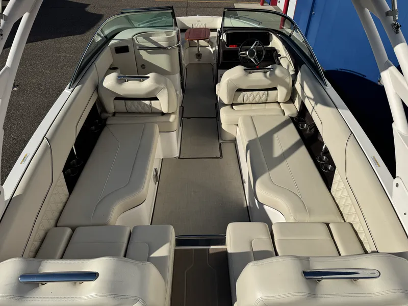 Slide: The Image of Regal LS6 2023 - 11