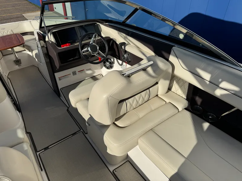 Slide: The Image of Regal LS6 2023 - 21