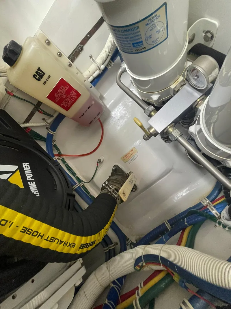 Slide: The Image of Hatteras GT63 2013 - 126