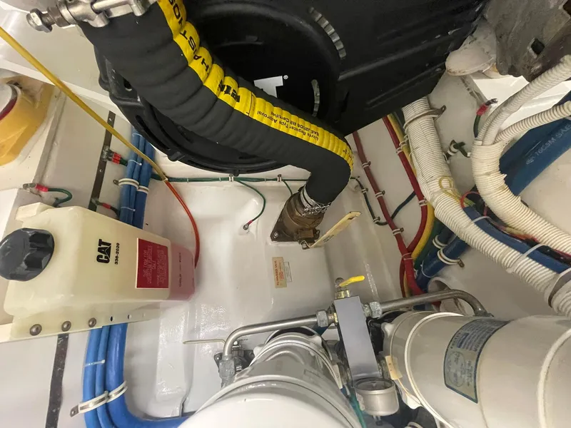 Slide: The Image of Hatteras GT63 2013 - 132