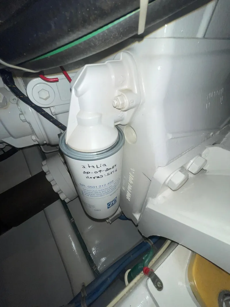 Slide: The Image of Hatteras GT63 2013 - 161