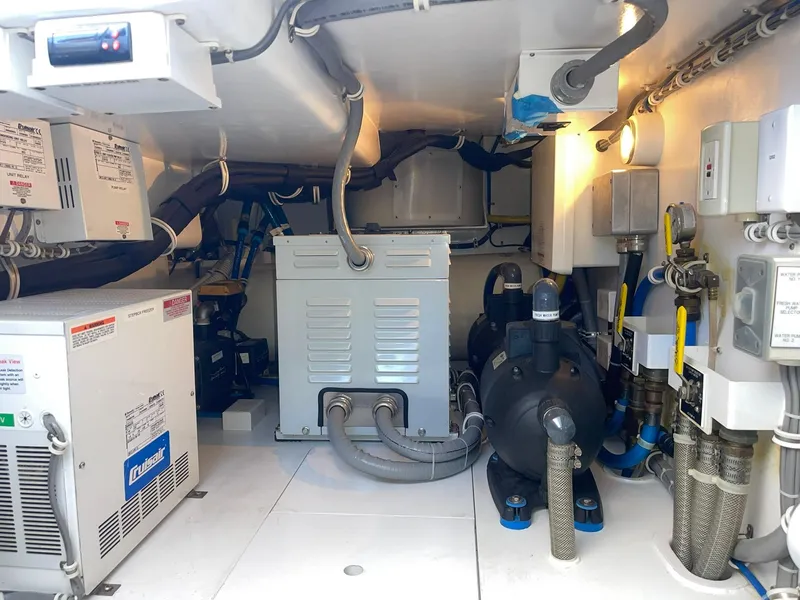 Slide: The Image of Hatteras GT63 2013 - 167