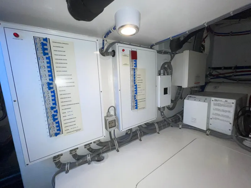 Slide: The Image of Hatteras GT63 2013 - 168