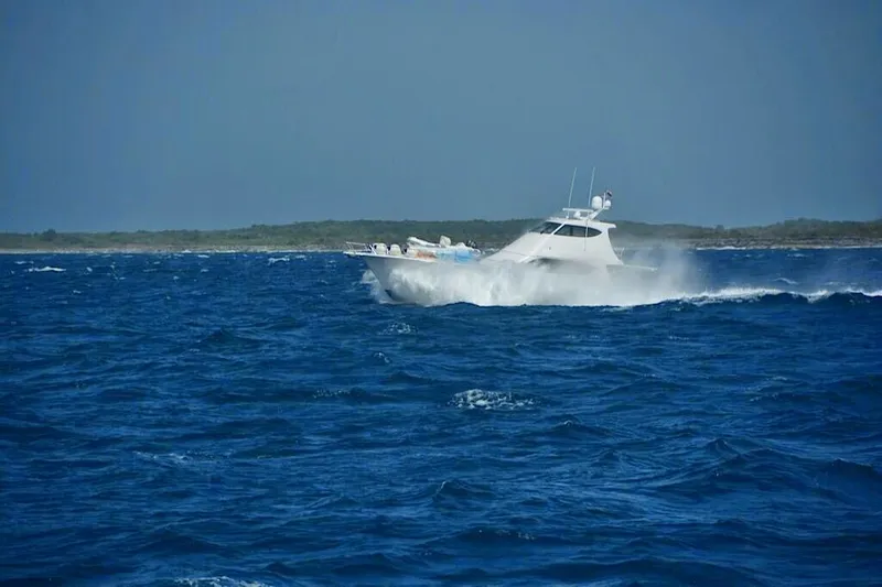 Slide: The Image of Hatteras GT63 2013 - 184