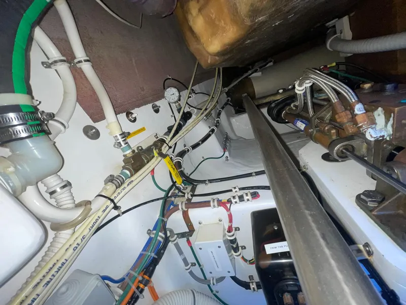 Slide: The Image of Hatteras GT63 2013 - 57