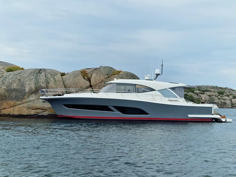 Slide: The Image of Riviera 505 SUV 2022 - 59