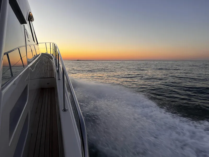 Slide: The Image of Riviera 505 SUV 2022 - 63