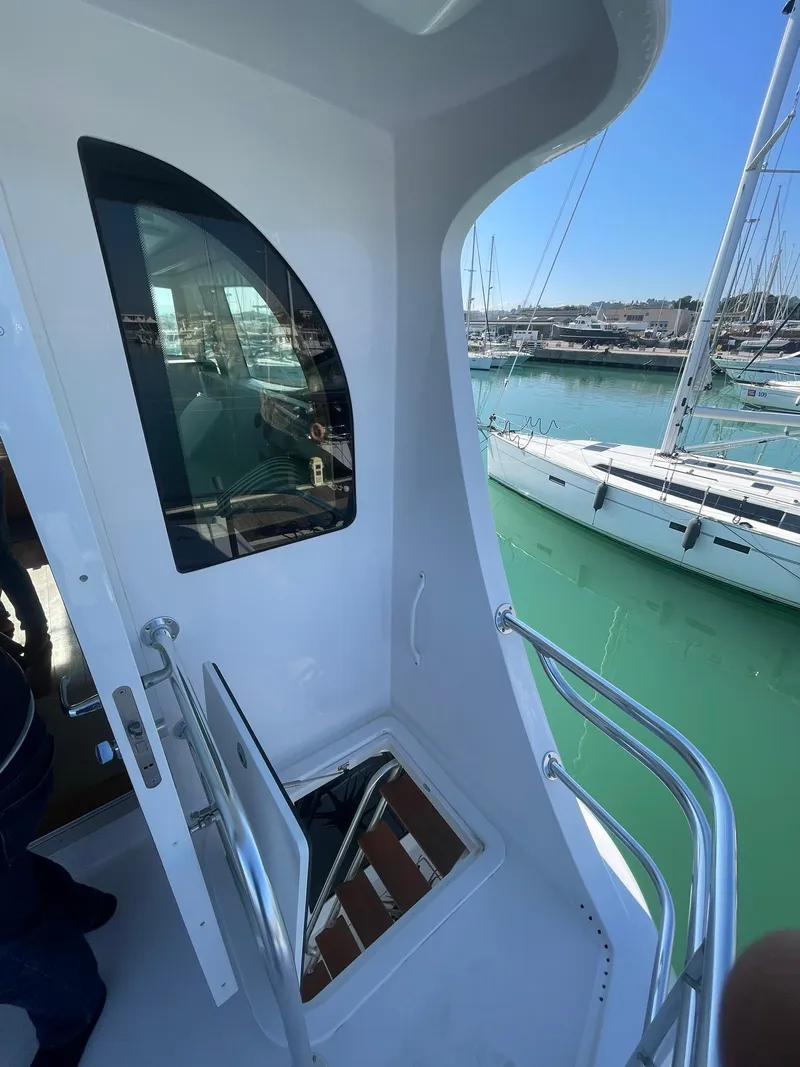 Slide: The Image of Hatteras 63 GT Enclosed Bridge 2013 - 108