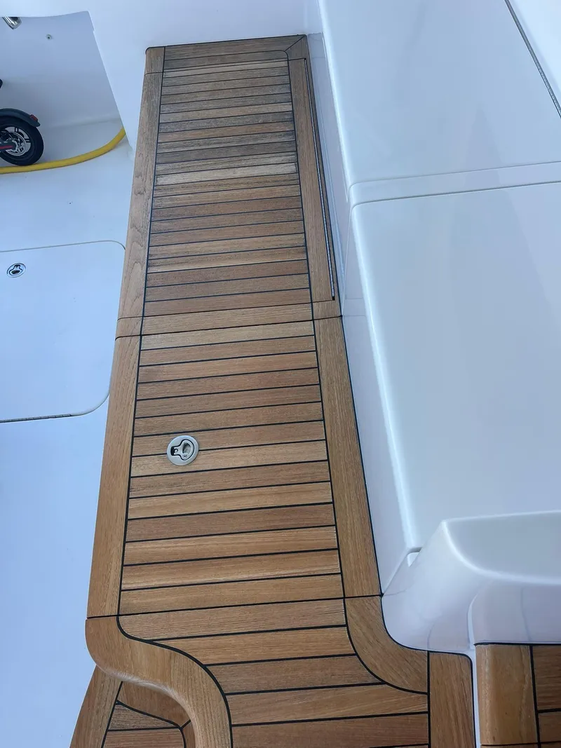 Slide: The Image of Hatteras 63 GT Enclosed Bridge 2013 - 117