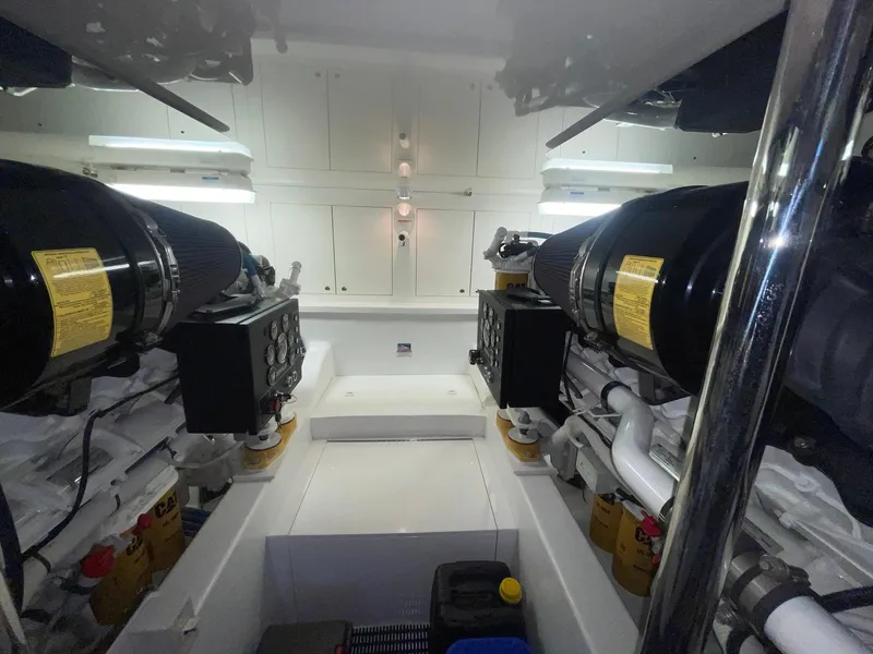 Slide: The Image of Hatteras 63 GT Enclosed Bridge 2013 - 151