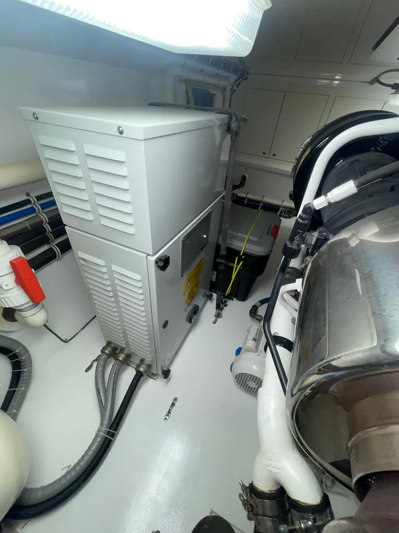 Slide: The Image of Hatteras 63 GT Enclosed Bridge 2013 - 153