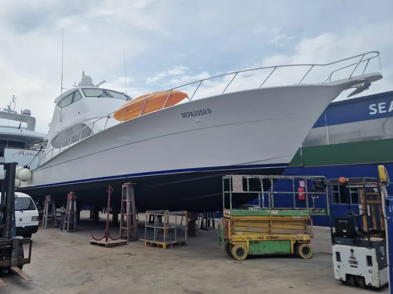 Slide: The Image of Hatteras 63 GT Enclosed Bridge 2013 - 188