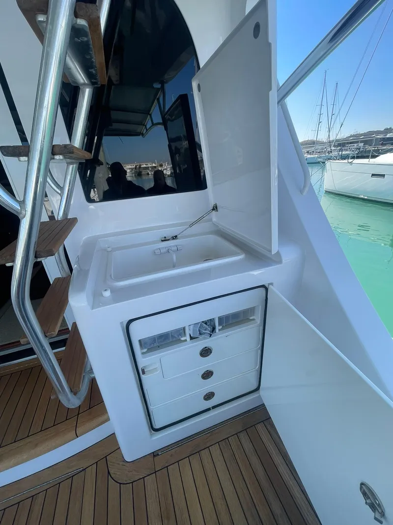 Slide: The Image of Hatteras 63 GT Enclosed Bridge 2013 - 54