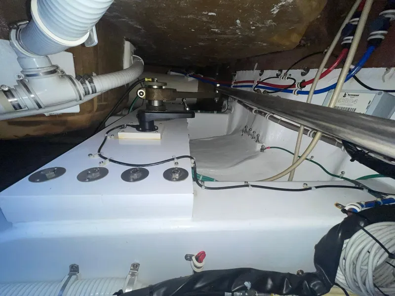 Slide: The Image of Hatteras 63 GT Enclosed Bridge 2013 - 59