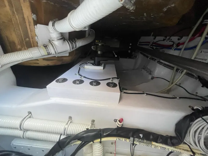 Slide: The Image of Hatteras 63 GT Enclosed Bridge 2013 - 63