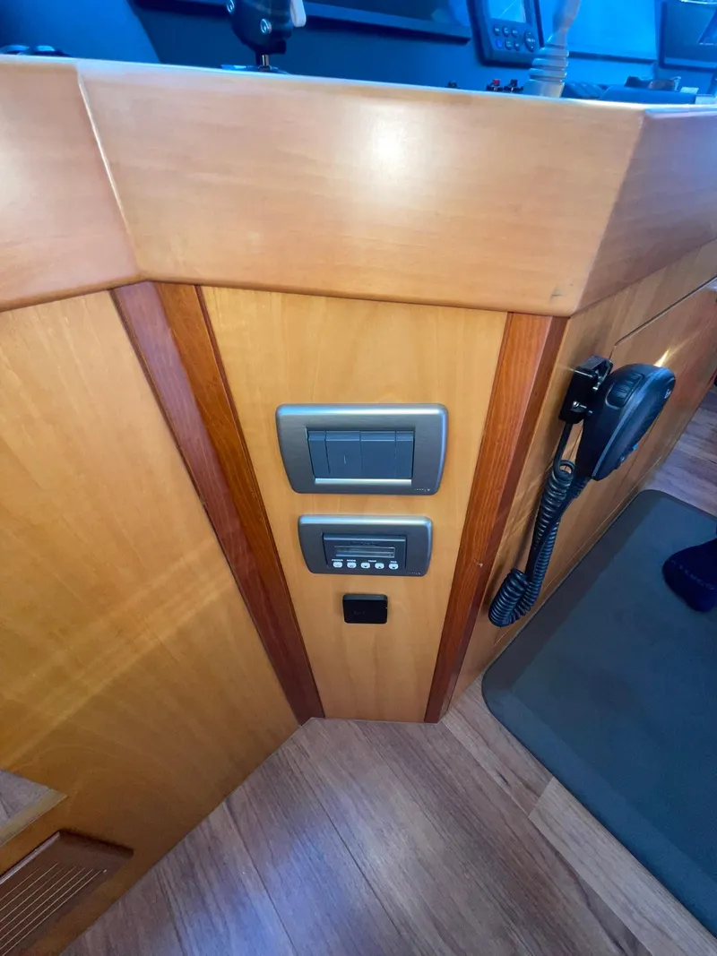 Slide: The Image of Hatteras 63 GT Enclosed Bridge 2013 - 85