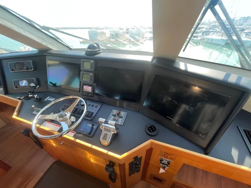 Slide: The Image of Hatteras 63 GT Enclosed Bridge 2013 - 86
