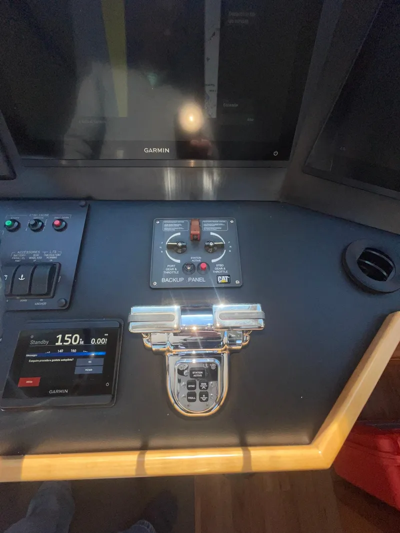 Slide: The Image of Hatteras 63 GT Enclosed Bridge 2013 - 98