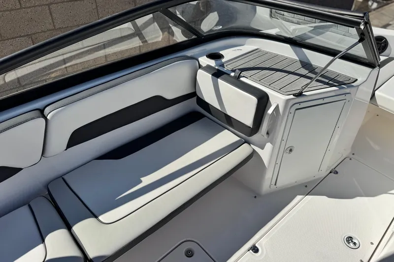 Slide: The Image of 2023 Yamaha Boats AR195 interior with sleek seating and modern design. - 19