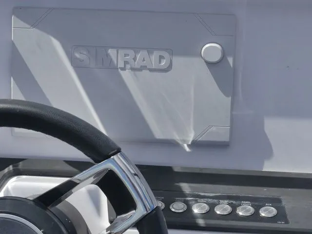 Slide: The Image of Axopar 22 T-Top 2022 - 20