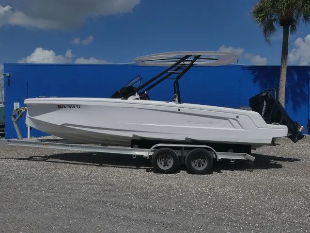 Slide: The Image of Axopar 22 T-Top 2022 - 7