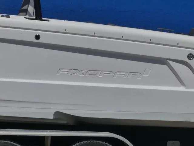 Slide: The Image of Axopar 22 T-Top 2022 - 8