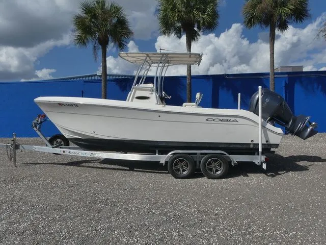 Slide: The Image of Cobia 237 Center Console 2022 - 7