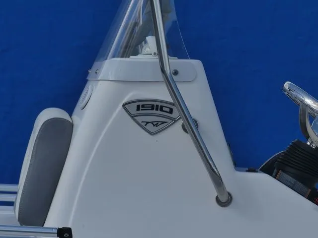 Slide: The Image of Tidewater Bay Max 1910 2017 - 9