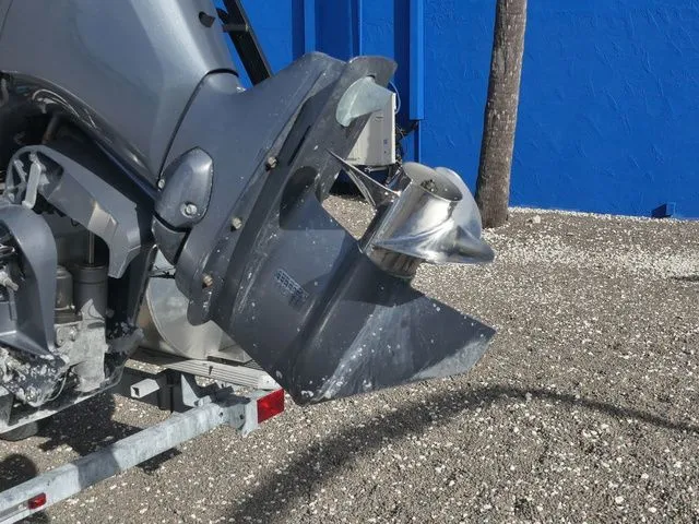 Slide: The Image of Godfrey Marine Sweetwater 2086 BF 2022 - 12