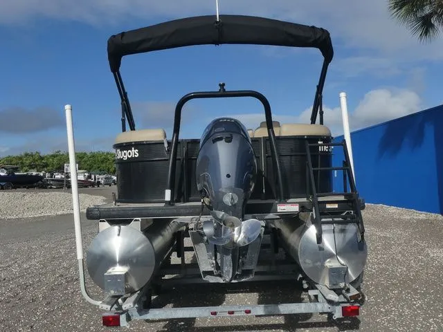 Slide: The Image of Godfrey Marine Sweetwater 2086 BF 2022 - 5