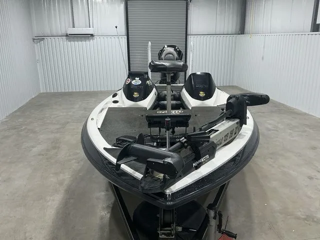 Slide: The Image of Skeeter ZX20 2012 - 11