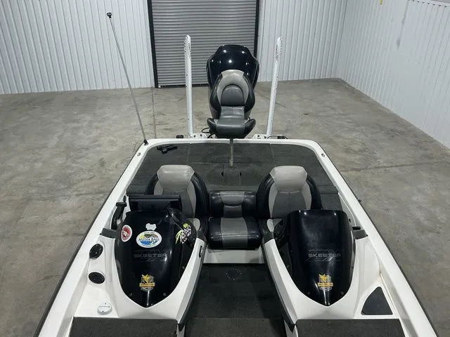 Slide: The Image of Skeeter ZX20 2012 - 7