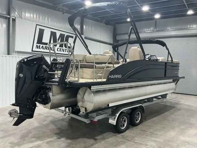 Slide: The Image of Harris Cruiser 230 SLDH 2026 - 4