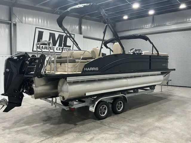 Slide: The Image of Harris Cruiser 230 SLDH 2026 - 9