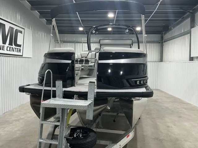 Slide: The Image of Harris Grand Mariner 250 SLDH 2026 - 13