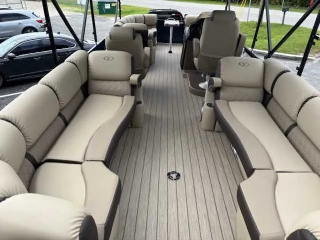 Slide: The Image of Veranda VP25RC 2024 - 13