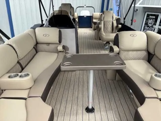 Slide: The Image of Veranda VP25RC 2024 - 7