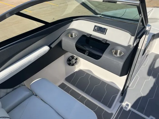 Slide: The Image of Regal LS4 2025 - 11