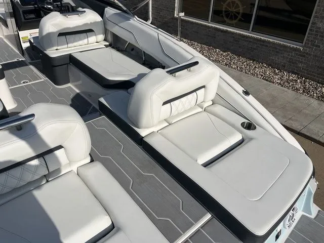 Slide: The Image of Regal LS4 2025 - 5