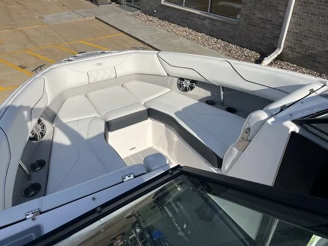 Slide: The Image of Regal LS4 2025 - 9