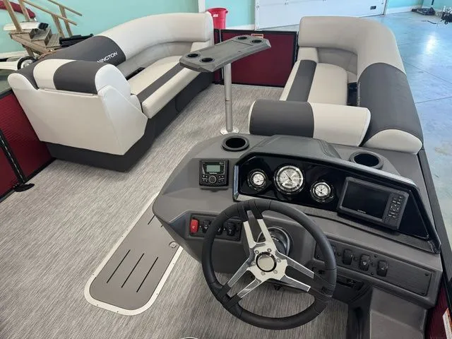 Slide: The Image of Bennington S Swingback 22 SSB 2026 - 13