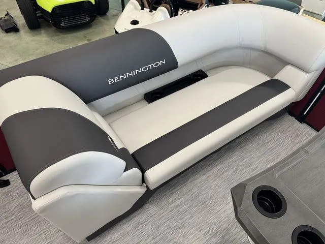 Slide: The Image of Bennington S Swingback 22 SSB 2026 - 19