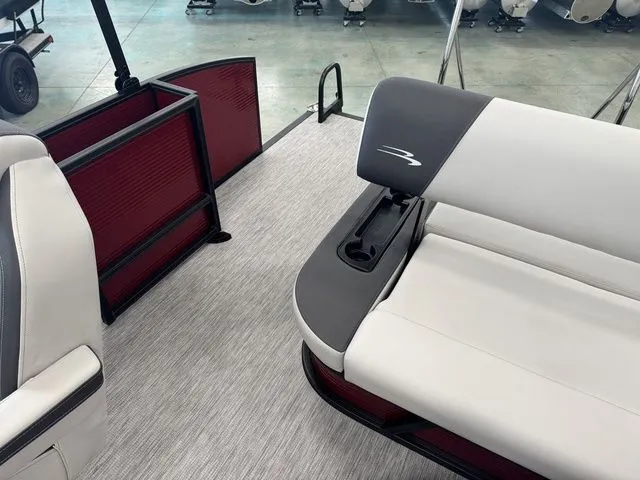 Slide: The Image of Bennington S Swingback 22 SSB 2026 - 8